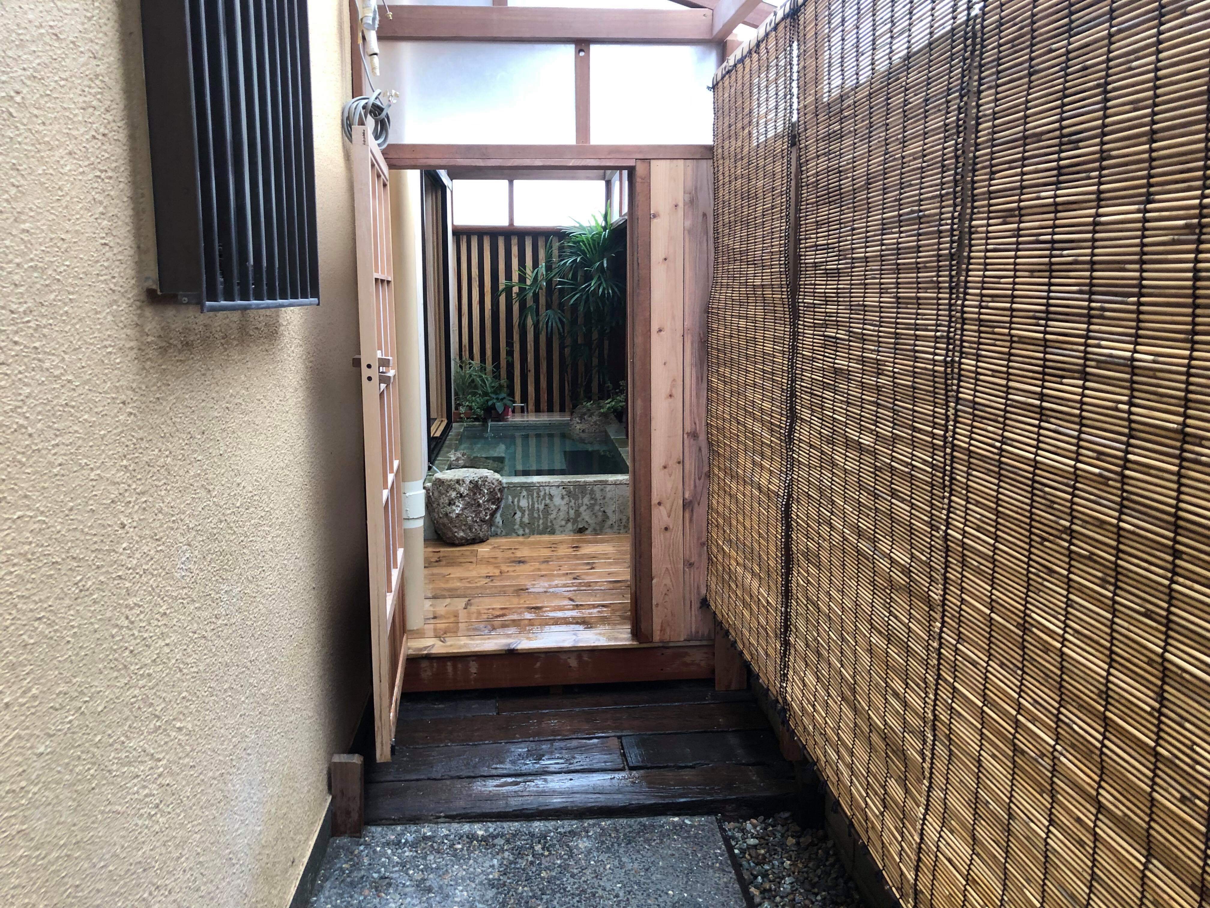 深岩石露天風呂 | 深岩石の川田石材工業